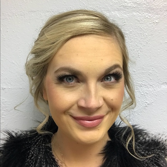 Meet your Posher, Chicky - Picture 1 of 1